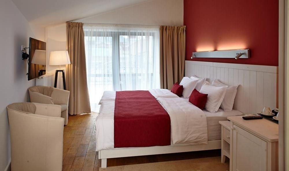 Rudolfo Hotel ลวีฟ ภายนอก รูปภาพ