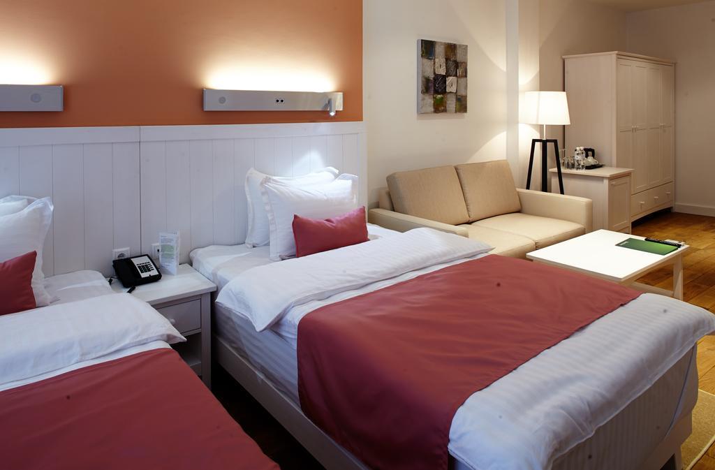 Rudolfo Hotel ลวีฟ ภายนอก รูปภาพ