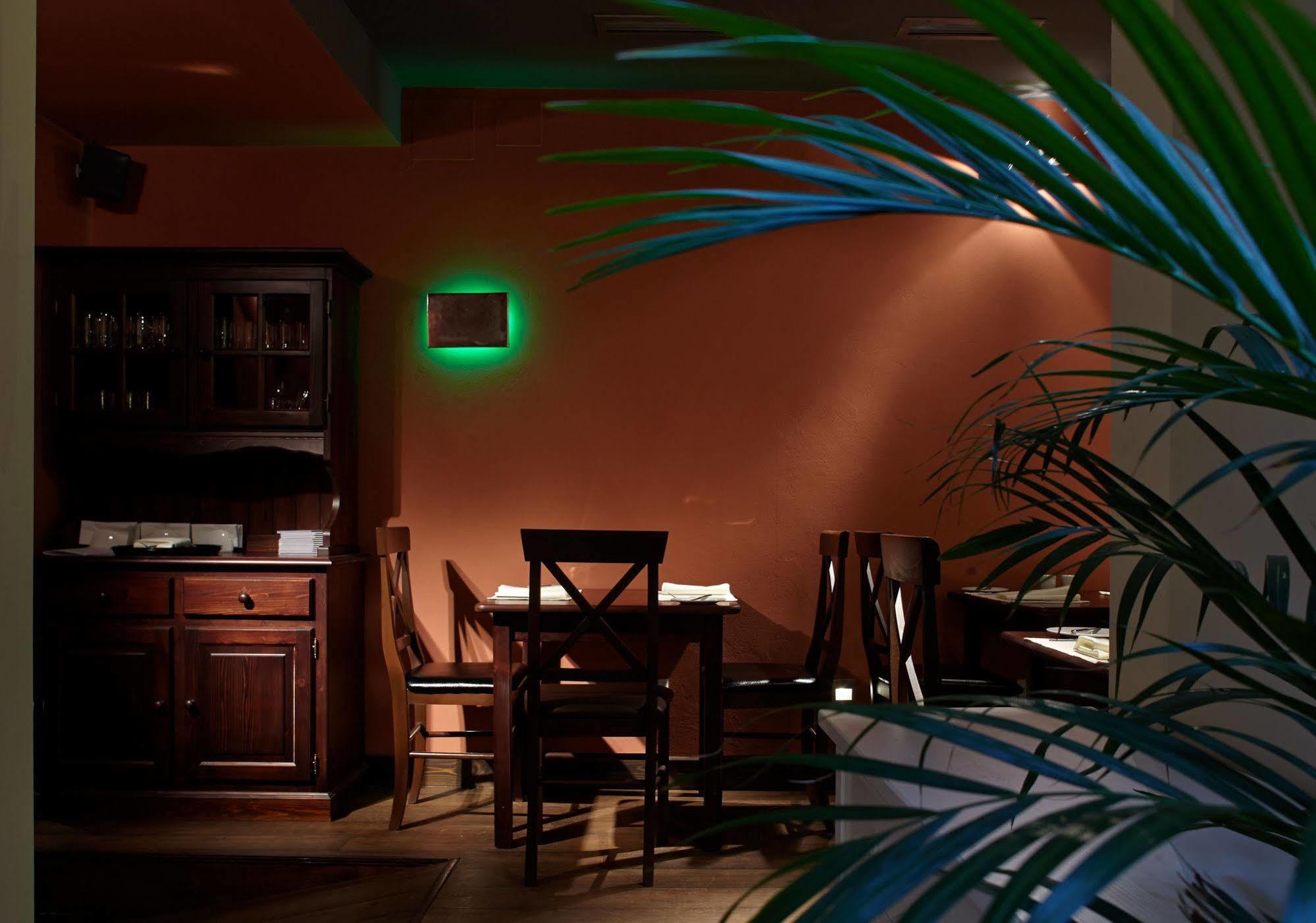 Rudolfo Hotel ลวีฟ ภายนอก รูปภาพ