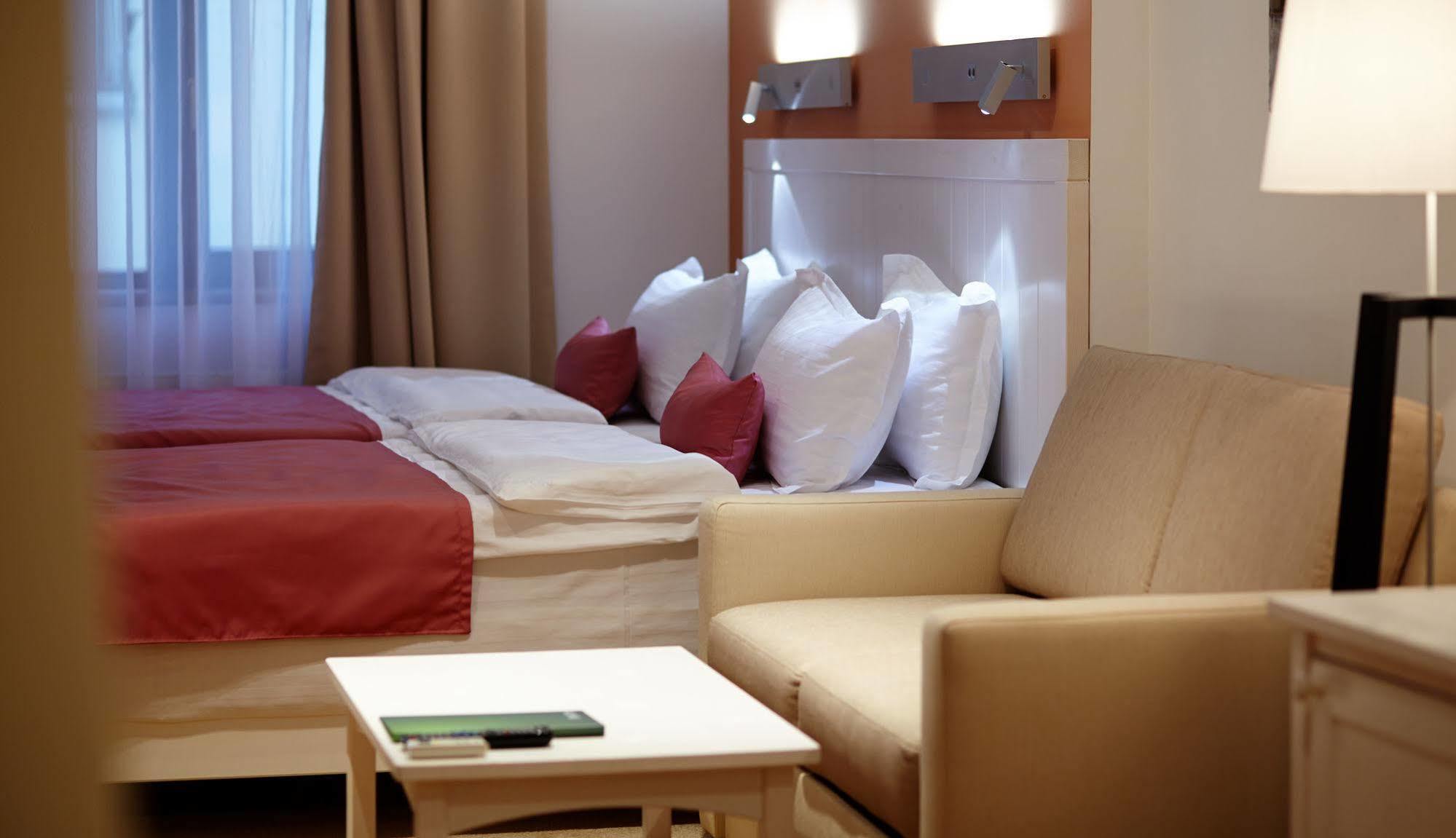 Rudolfo Hotel ลวีฟ ภายนอก รูปภาพ